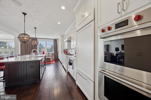 6150 CREEKSIDE DR, Flourtown, PA 19031