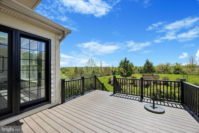 6150 CREEKSIDE DR, Flourtown, PA 19031