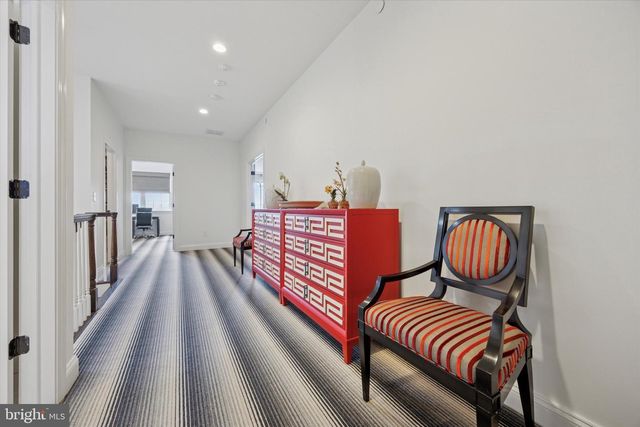 6150 CREEKSIDE DR, Flourtown, PA 19031