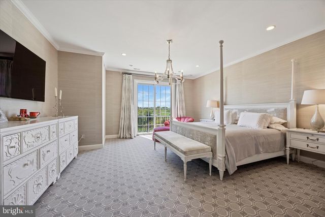 6150 CREEKSIDE DR, Flourtown, PA 19031