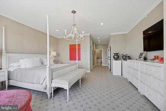 6150 CREEKSIDE DR, Flourtown, PA 19031