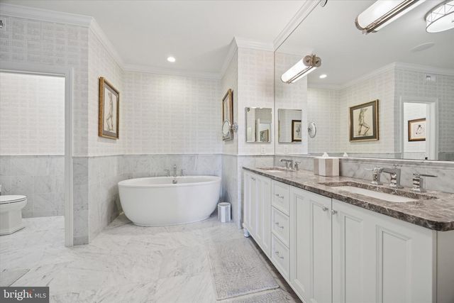 6150 CREEKSIDE DR, Flourtown, PA 19031