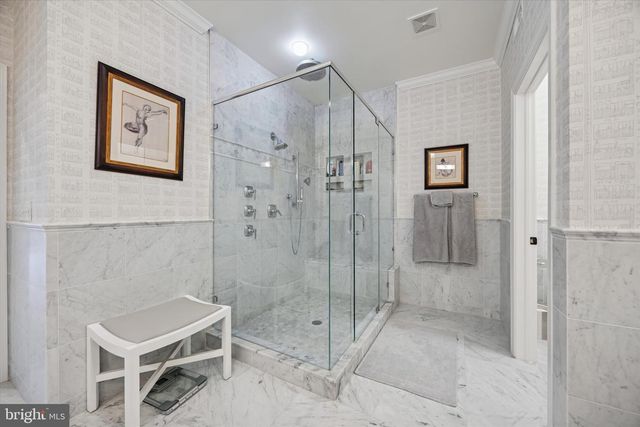 6150 CREEKSIDE DR, Flourtown, PA 19031