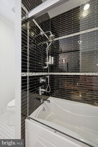 6150 CREEKSIDE DR, Flourtown, PA 19031