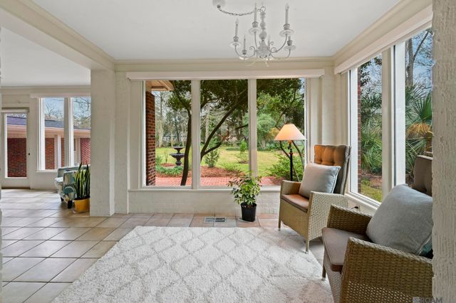 2182 Stanford Ave, Baton Rouge, LA 70808