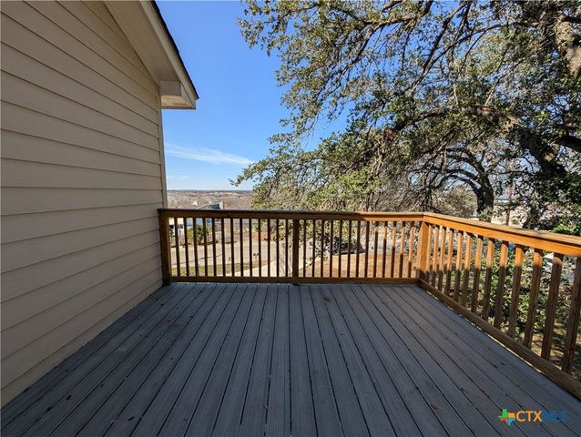 1270 Hillcrest Drive, New Braunfels, TX 78130