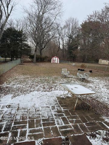 15 Saylors Pond Road, Wrightstown, NJ 08562