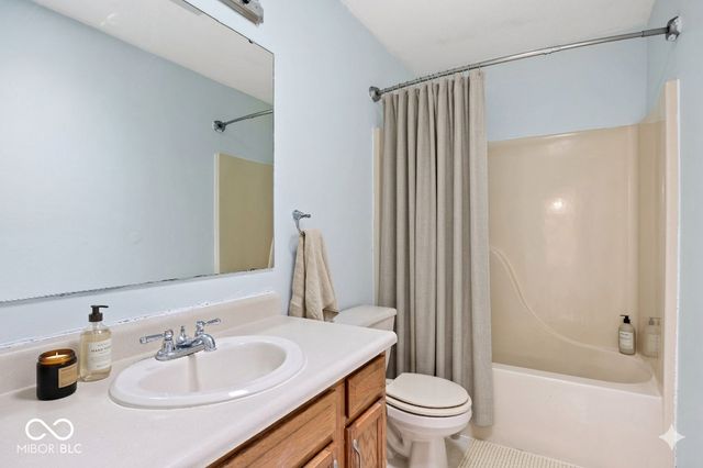 5321 Pine Hill Drive, Noblesville, IN 46062