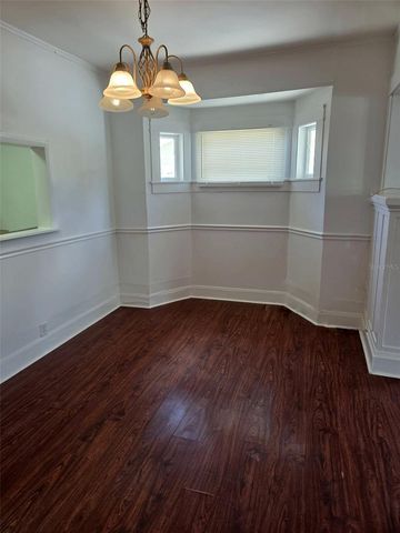 1752 4TH STREET Front, Sarasota, FL 34236