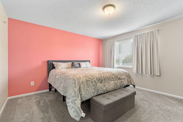 7811 Palmgren Avenue NE, Otsego, MN 55330