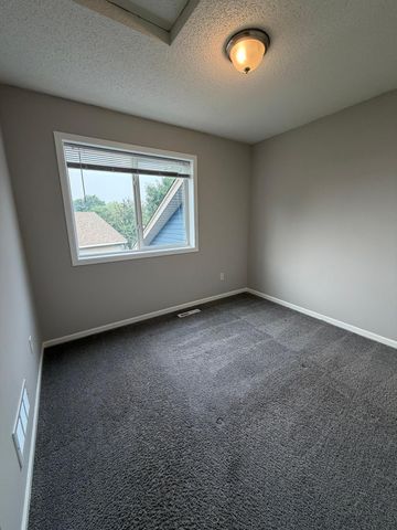 7811 Palmgren Avenue NE, Otsego, MN 55330