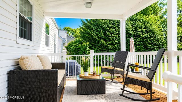 33 Lancaster Road, Colonia, NJ 07067