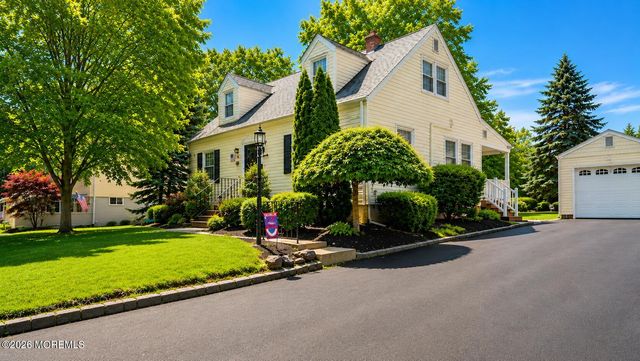 33 Lancaster Road, Colonia, NJ 07067