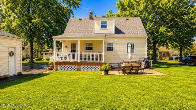 33 Lancaster Road, Colonia, NJ 07067