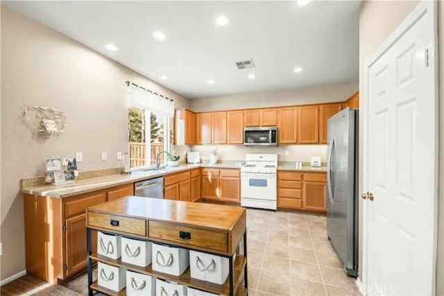 29288 Woodlea Lane, Menifee, CA 92584