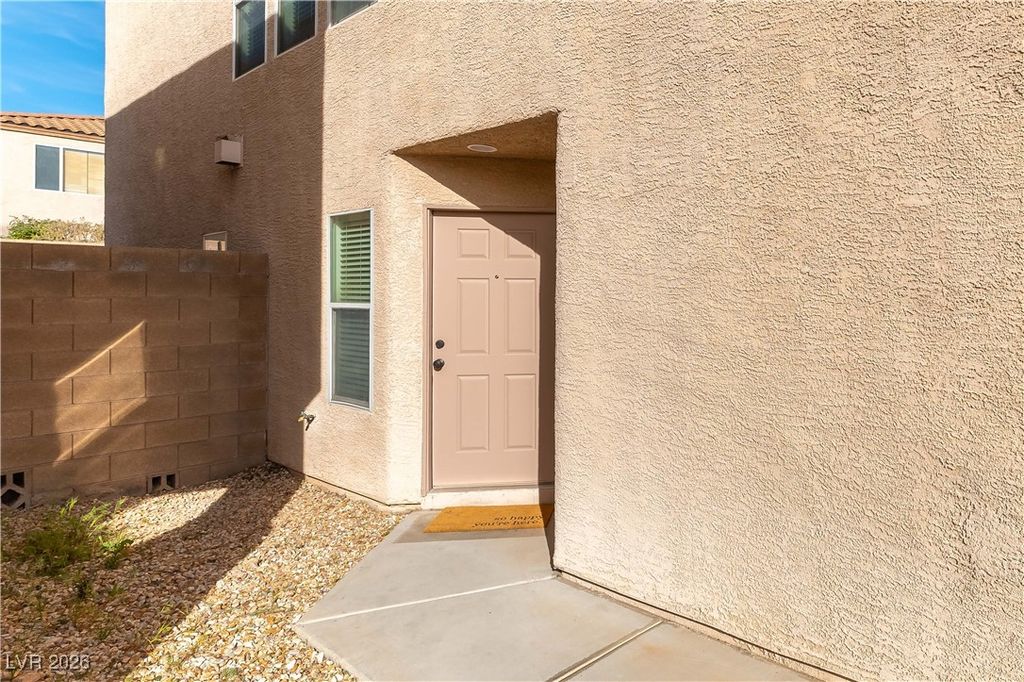 Image 2 of property listing at 9026 Iron Cactus Avenue, Las Vegas, NV 89148
