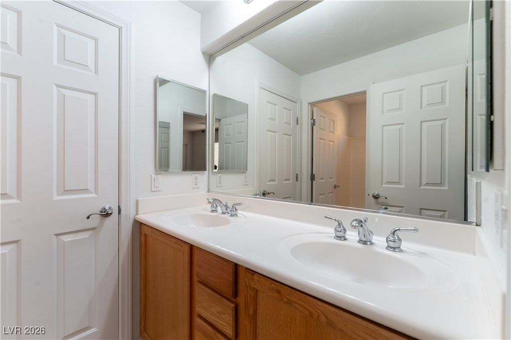 Image 22 of property listing at 9026 Iron Cactus Avenue, Las Vegas, NV 89148