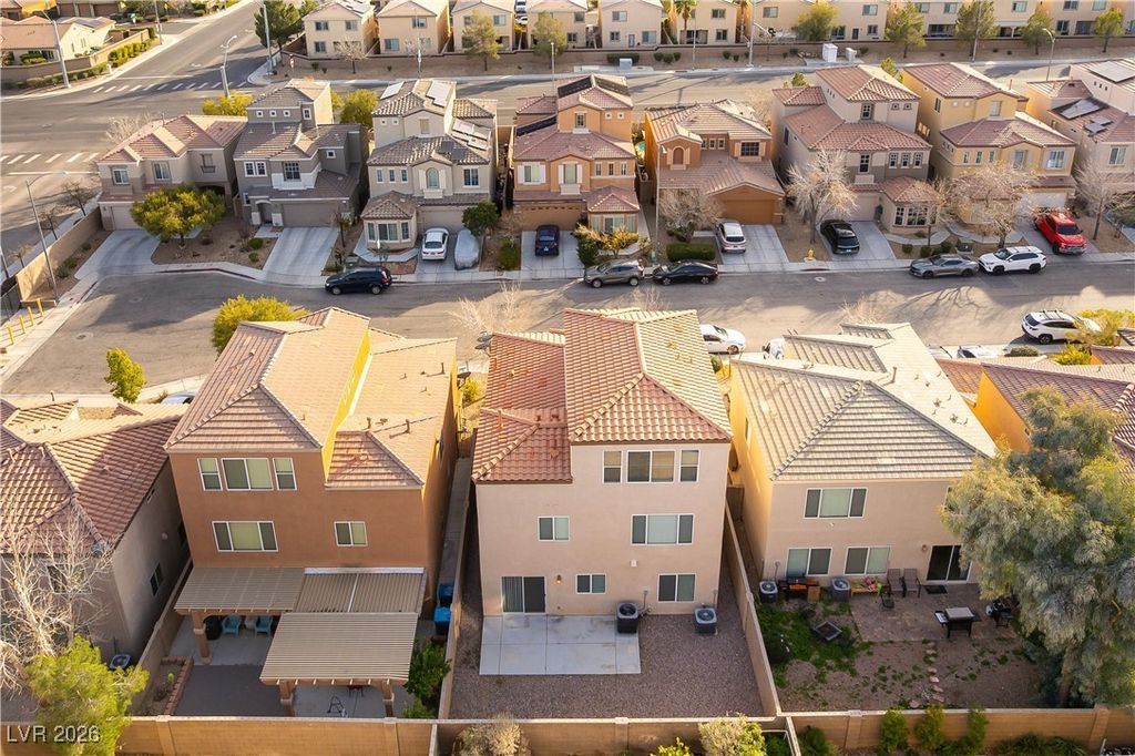 Image 39 of property listing at 9026 Iron Cactus Avenue, Las Vegas, NV 89148