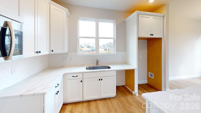 534 Tates Trail 22, Cramerton, NC 28032