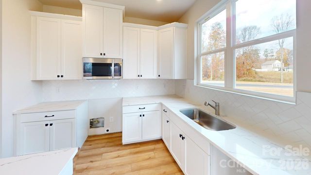 534 Tates Trail 22, Cramerton, NC 28032