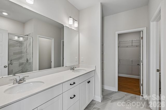 534 Tates Trail 22, Gastonia, NC 28056