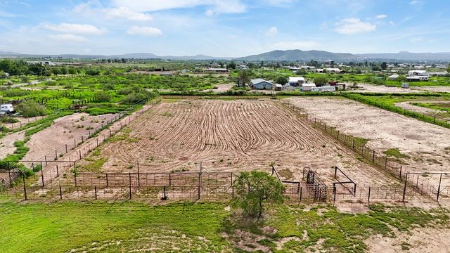 504 Tom Lackey Ln, Alpine, TX 79830