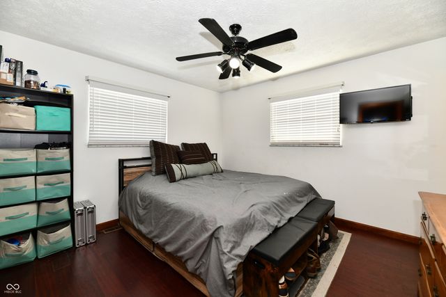 657 Walnut Street, Whiteland, IN 46184