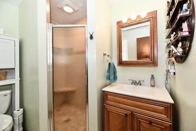 657 Walnut Street, Whiteland, IN 46184