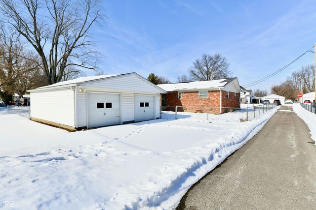 657 Walnut Street, Whiteland, IN 46184