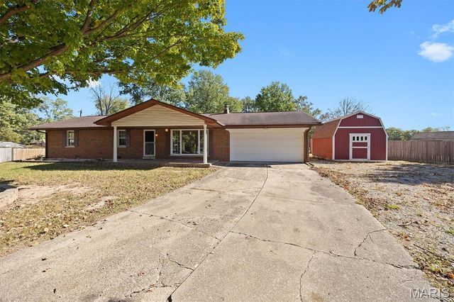 7 Ivy Court, Belleville, IL 62220