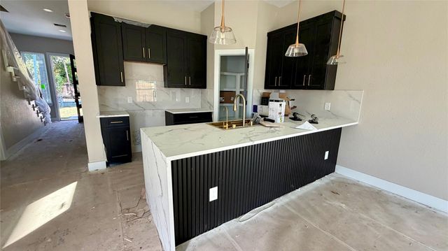 4206 Kewanee Street, Houston, TX 77051