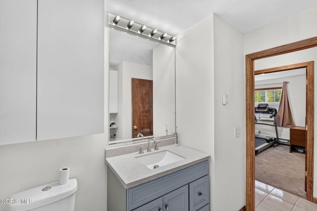 6013 James Road, Oregon, OH 43616