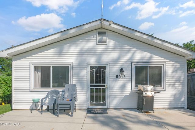 6013 James Road, Oregon, OH 43616