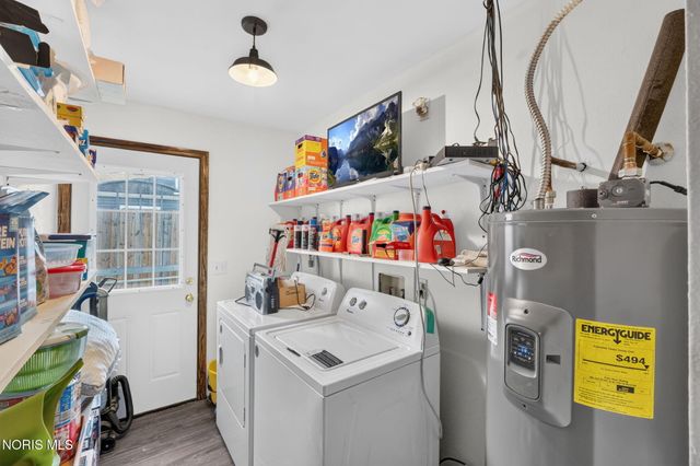 6013 James Road, Oregon, OH 43616