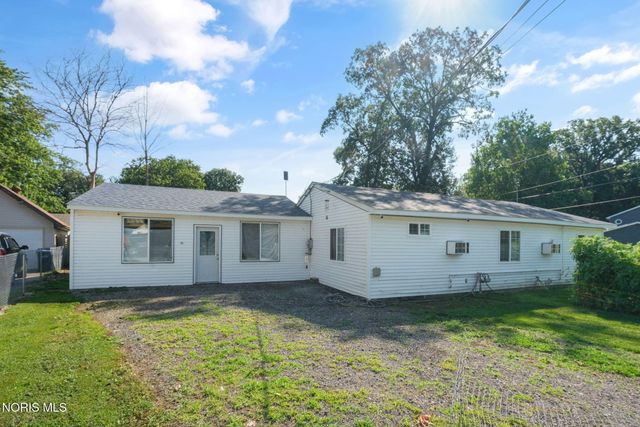 6013 James Road, Oregon, OH 43616