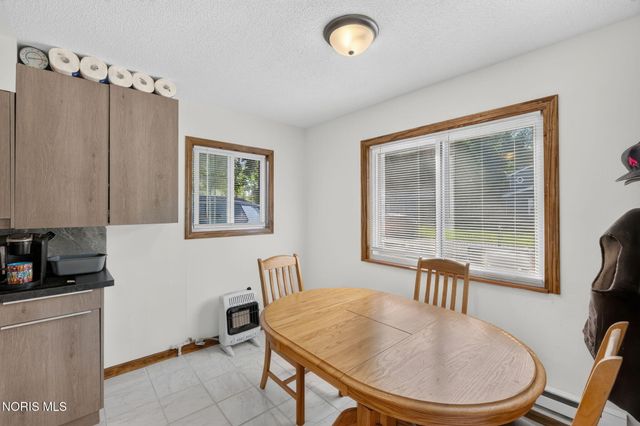 6013 James Road, Oregon, OH 43616