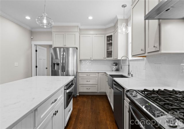 2502 Greenland Avenue, Charlotte, NC 28208