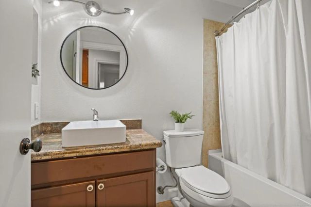 7934 Calle Posada, Carlsbad, CA 92009