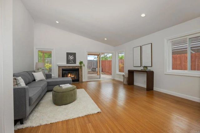 7934 Calle Posada, Carlsbad, CA 92009