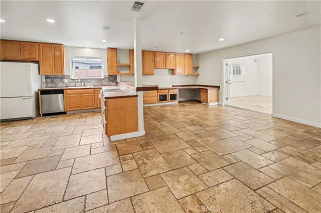 4758 Mount Saint Helens Way, San Diego, CA 92117
