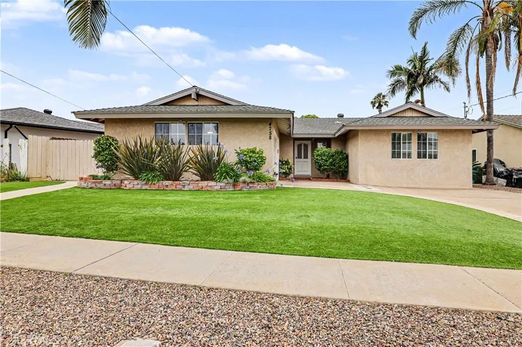 4758 Mount Saint Helens Way, San Diego, CA 92117