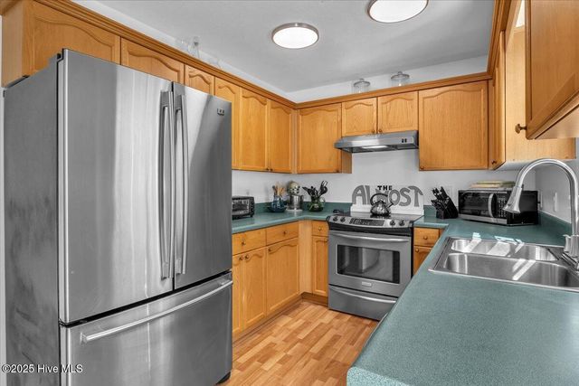 224 NE 51st Street, Oak Island, NC 28465