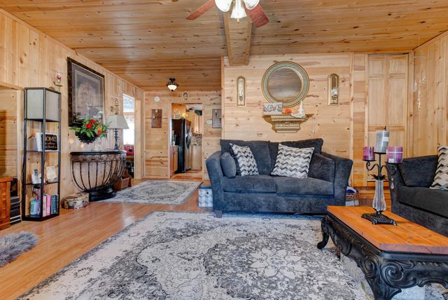 69 Side Run Road, Wellington, KY 40387