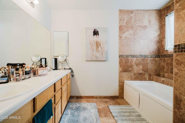 12925 W GELDING Drive, El Mirage, AZ 85335