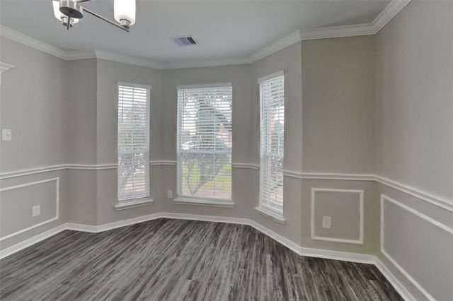 438 Pinewood Ridge Drive, Spring, TX 77386