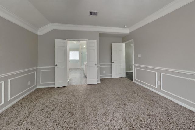 438 Pinewood Ridge Drive, Spring, TX 77386