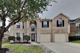 438 Pinewood Ridge Drive, Spring, TX 77386