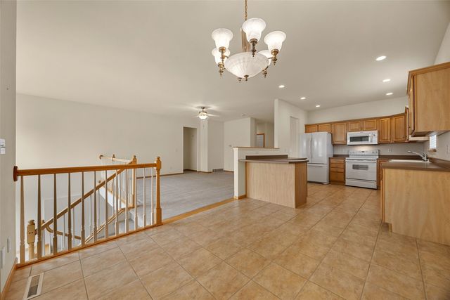 3002 Stone Creek Court, Marion, IA 52302