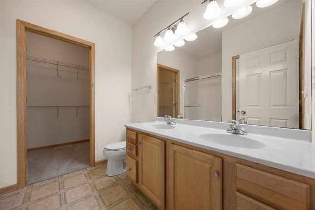 3002 Stone Creek Court, Marion, IA 52302