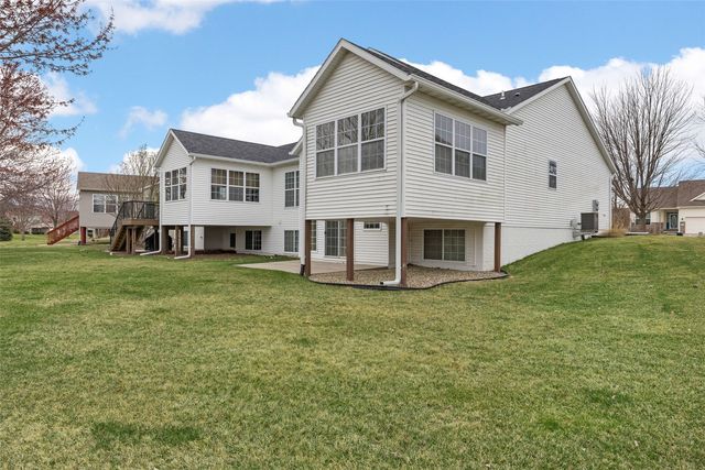 3002 Stone Creek Court, Marion, IA 52302